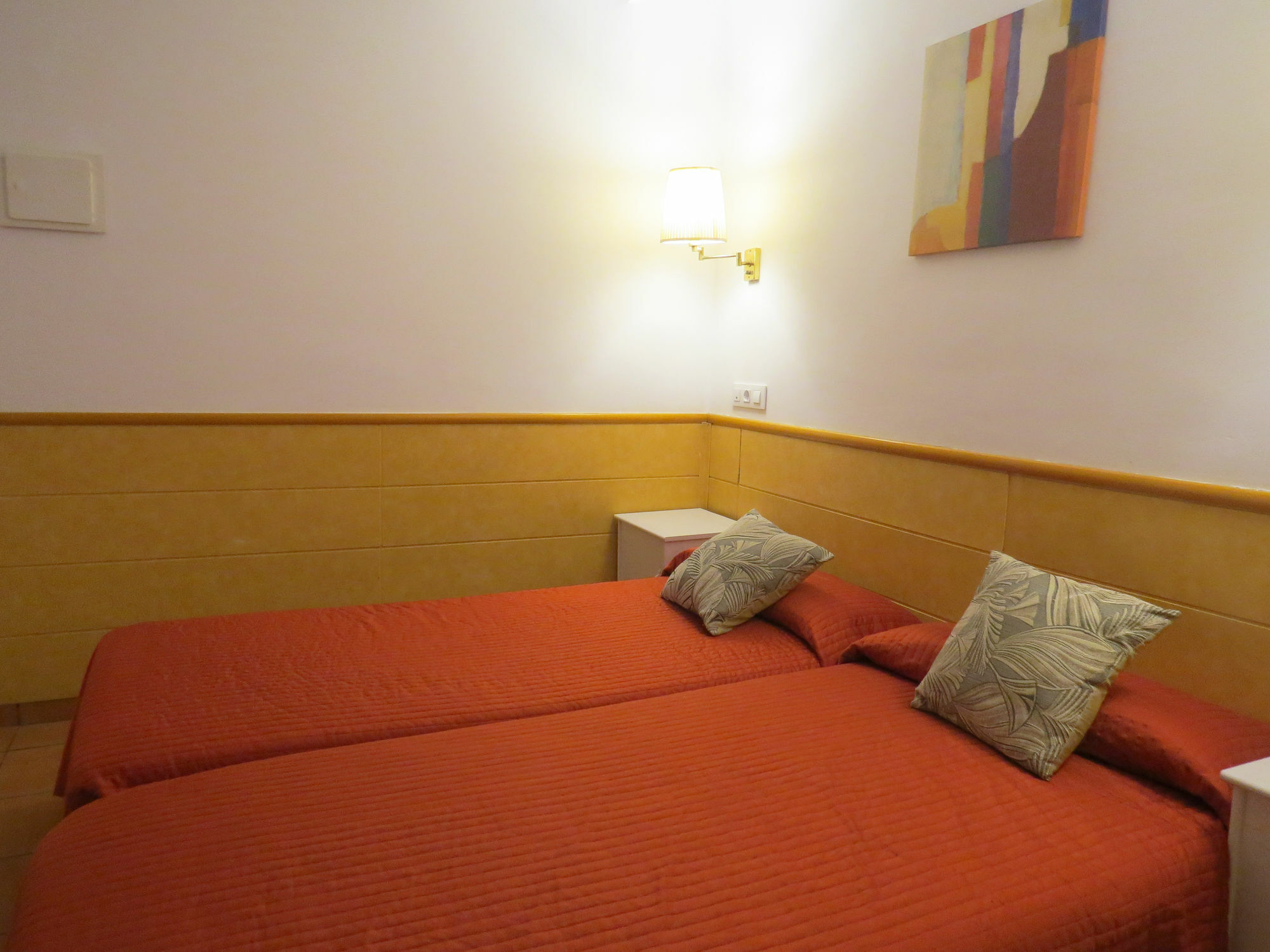 Pensión Barcelona City Rooms 2*