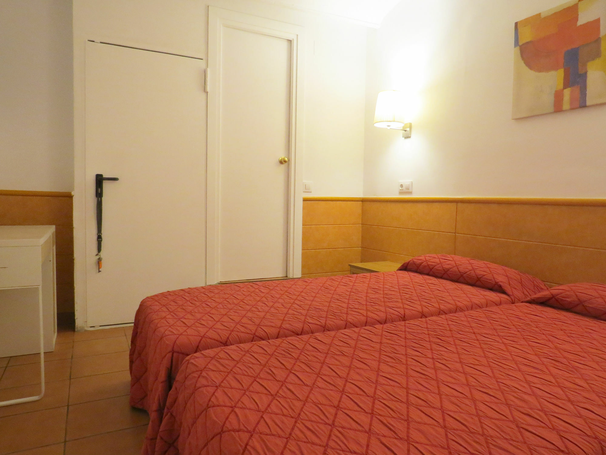 Barcelona City Rooms 2* Barcelona