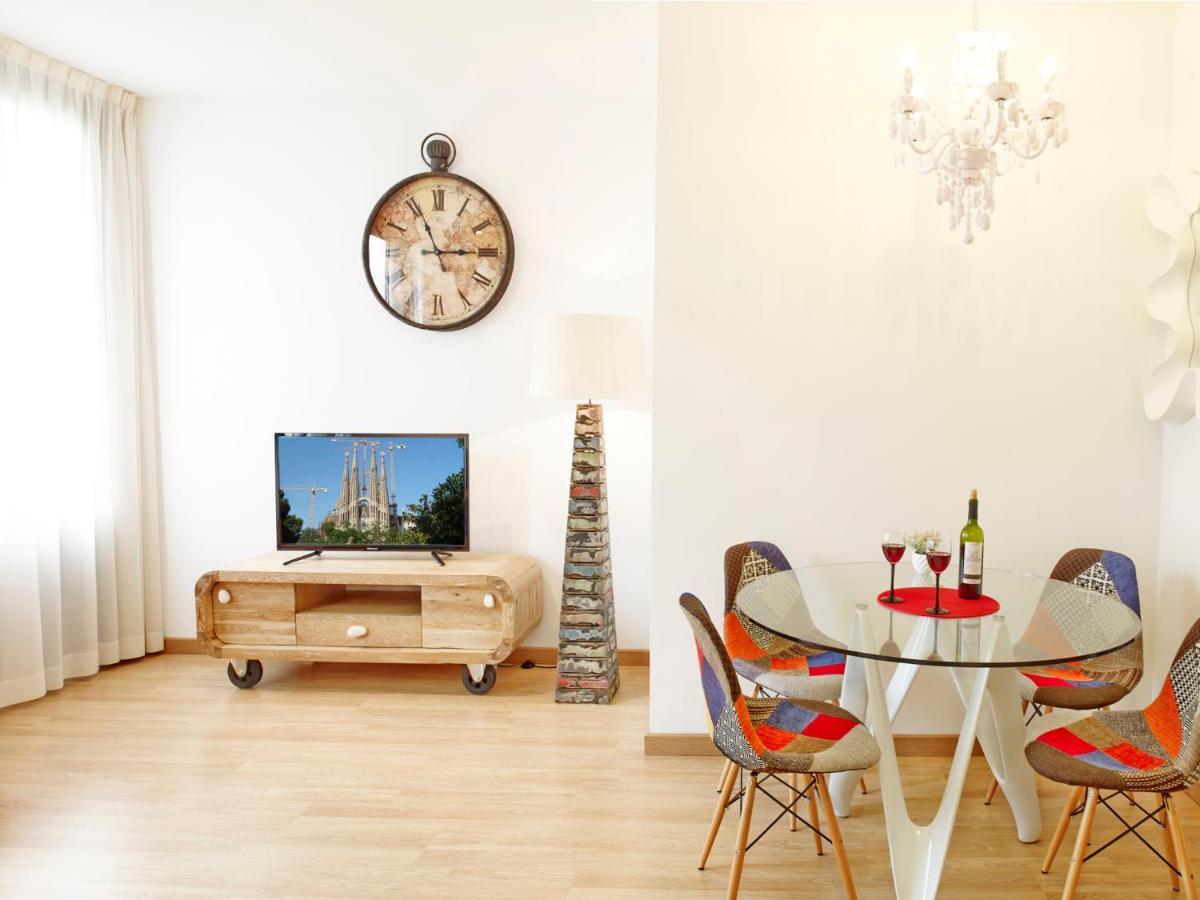 Apart-Suites Hostemplo Apartment