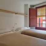Apartamentos Med Ramblas