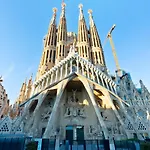 Centric Sagrada Familia Apartments