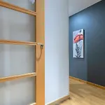 2 Bedroom With Balcony In Eixample 4-2