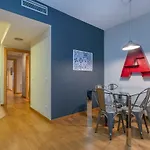 2 Bedroom With Balcony In Eixample 4-2