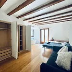 Nou De La Rambla 1