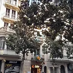 La Casa De Laura Nisia B&B