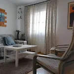 Cozy Apartment Near The Beach