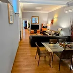 Luxury Central Apartment
