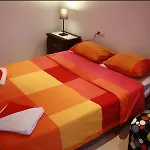 Diagonal Apartments