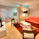 Tamarit Apartments
