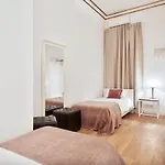 Plaza Catalunya Guest House
