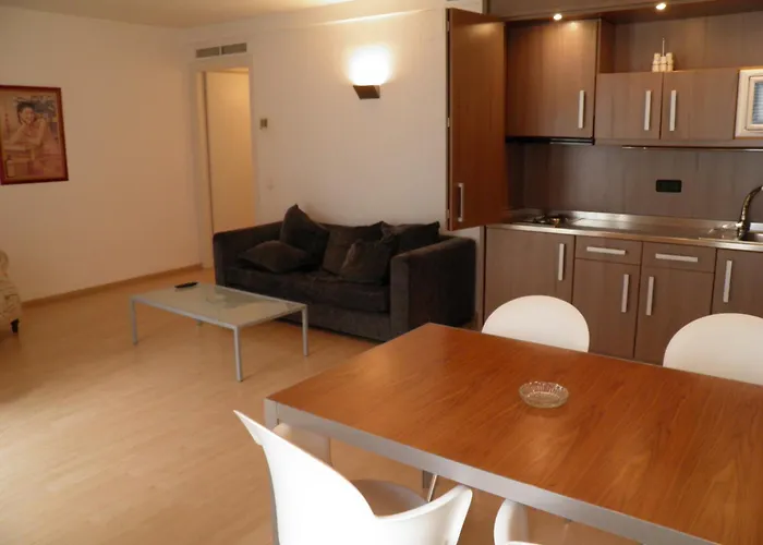 Apartaments Sant Jordi Fontanella