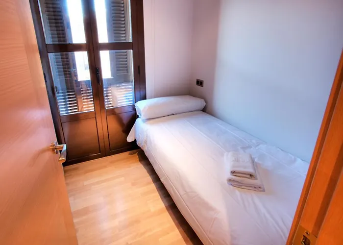 Tamarit Apartments