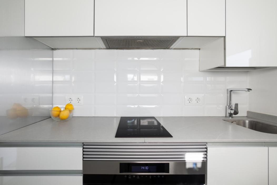 Sunny Terrace Attic In Plaza Espana - New Elevator Apartment Barcelona
