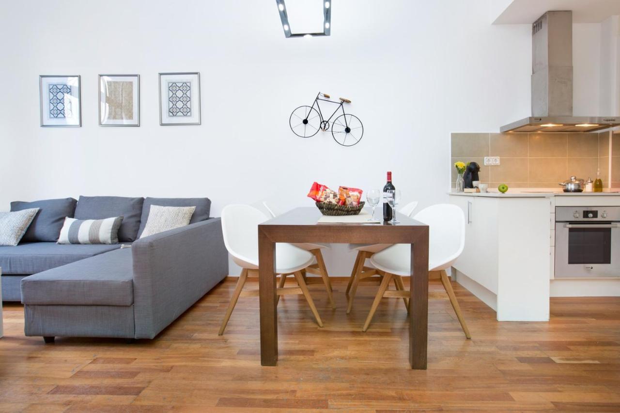 U-nique Balmes Appartement *