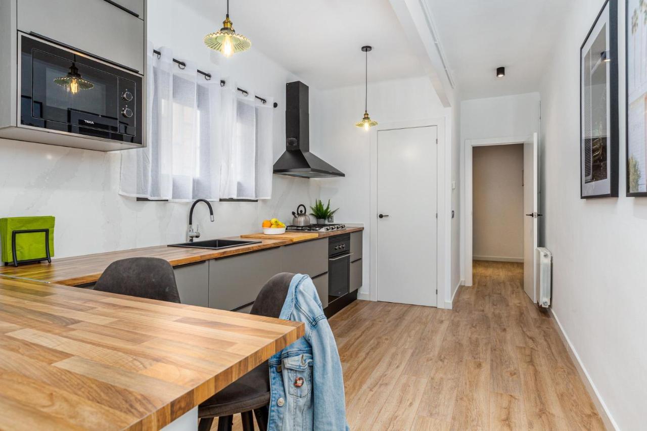 Apartment Simply Stunning - Hidden Gem, Heart Of Poble Sec Barcelona