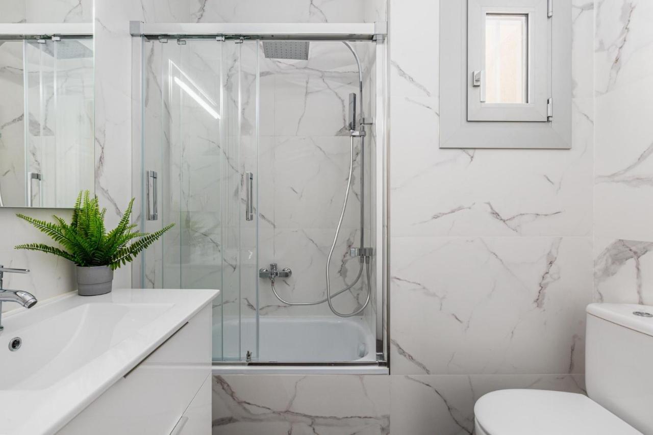 Apartment Simply Stunning - Hidden Gem, Heart Of Poble Sec
