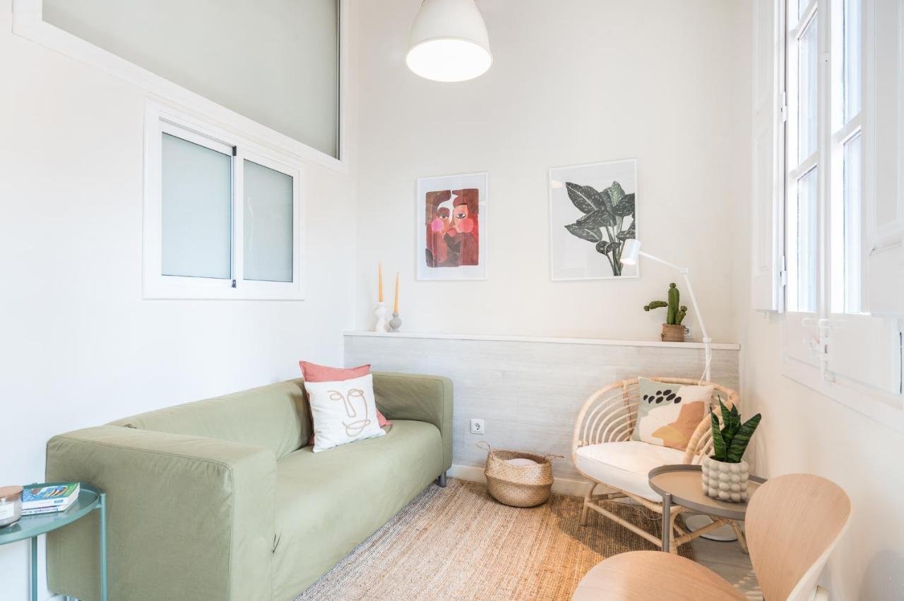 Apartment Cozy With Sunny Terrace In The Heart Of Gracia