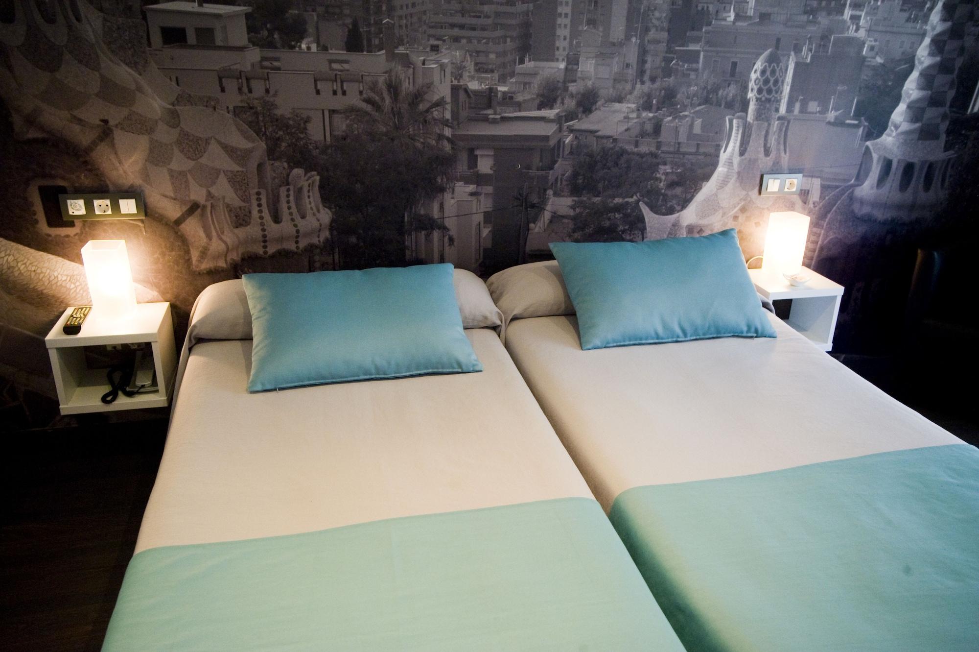Hotel Curious By Alegria *