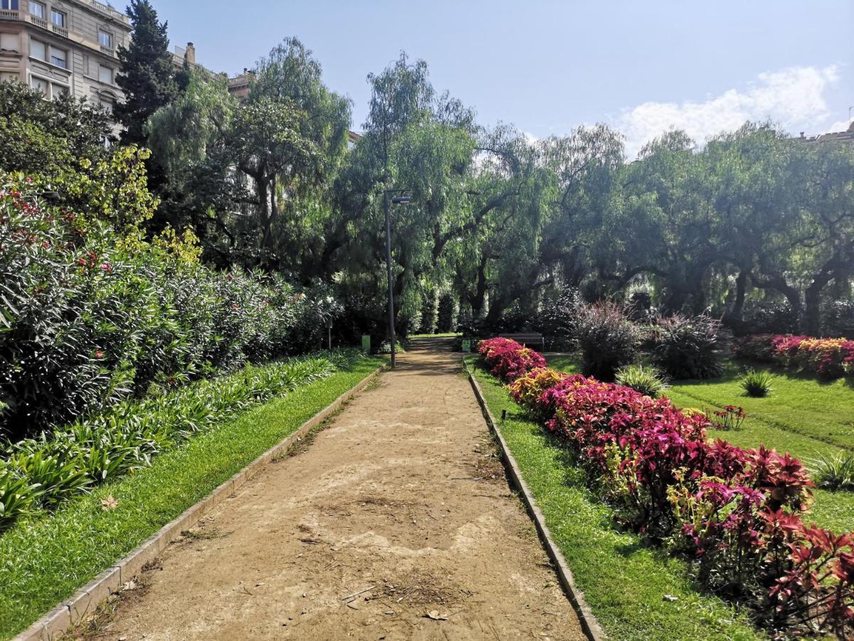 Aparteasy - Turo Park With Lovely Balcony Appartement