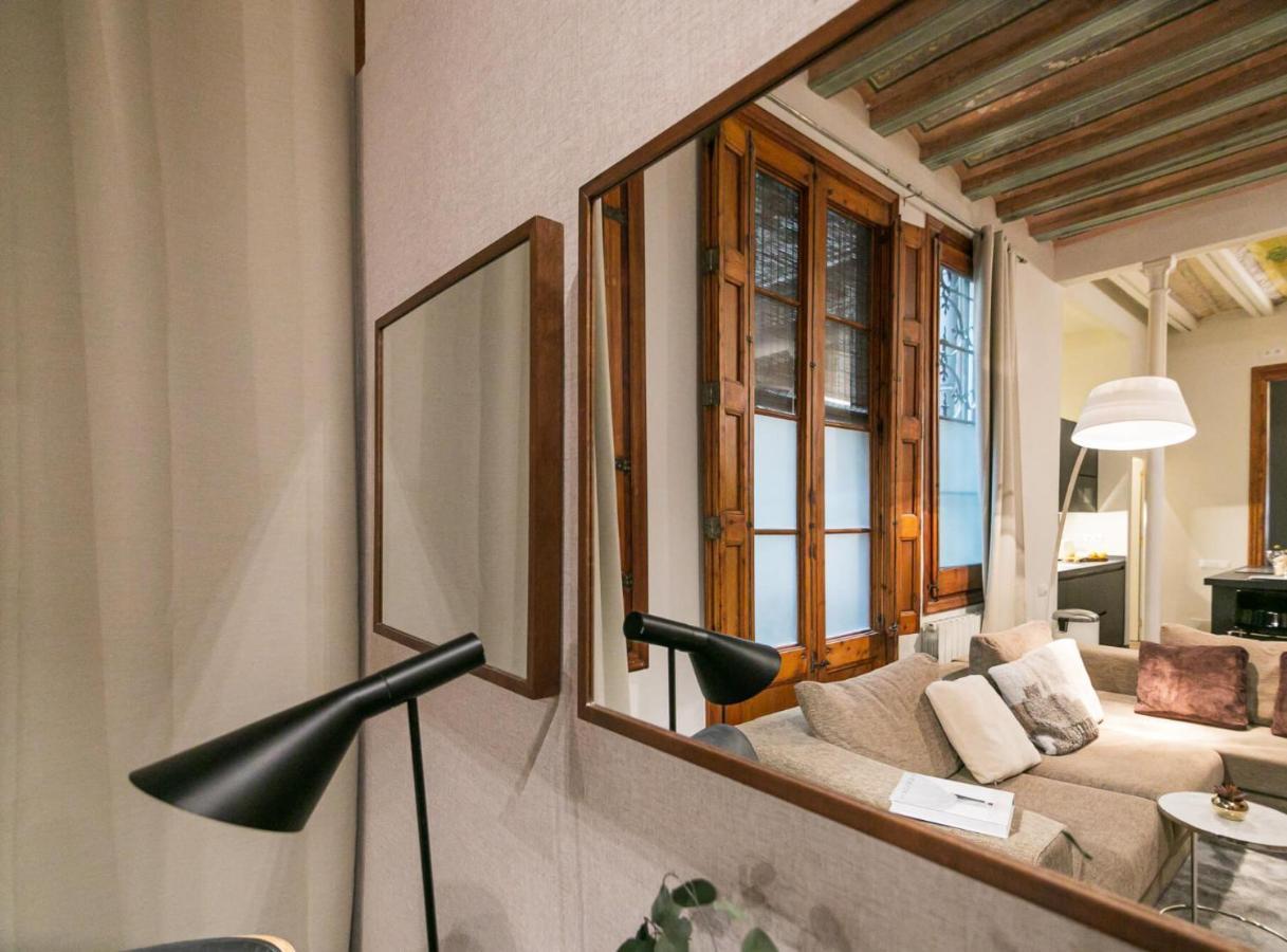 Avinyo 2 Gotic - Spacious Loft In Gothic Quarter! Apartment