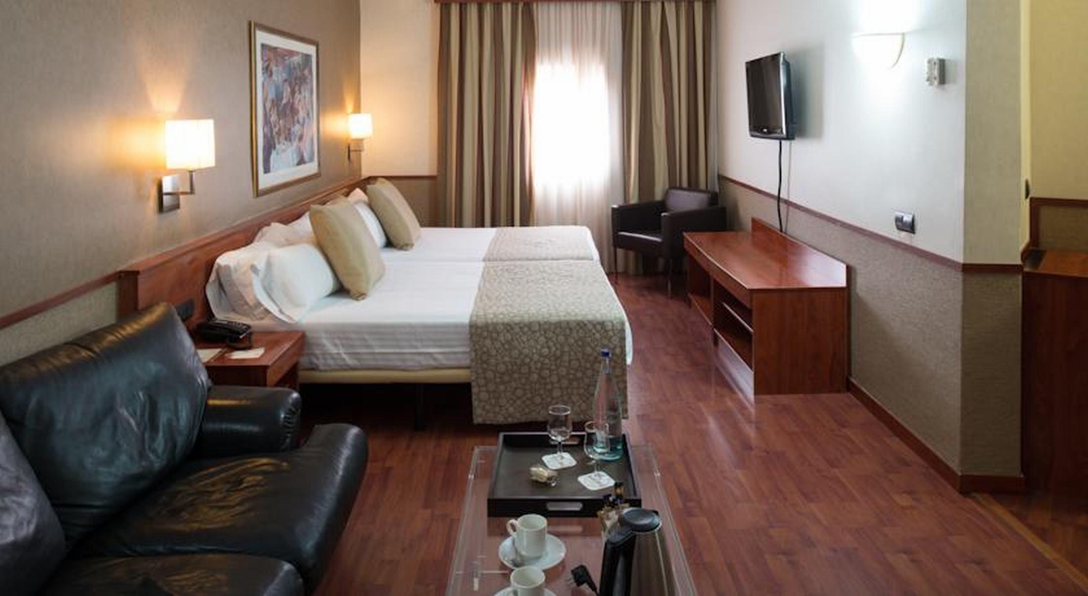 Hotel Catalonia Park Putxet 4*