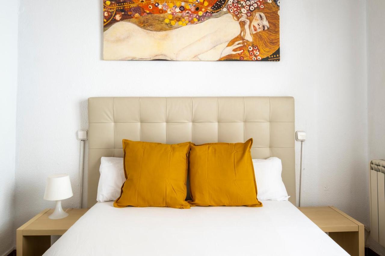 Apartment Centric Gaudi *