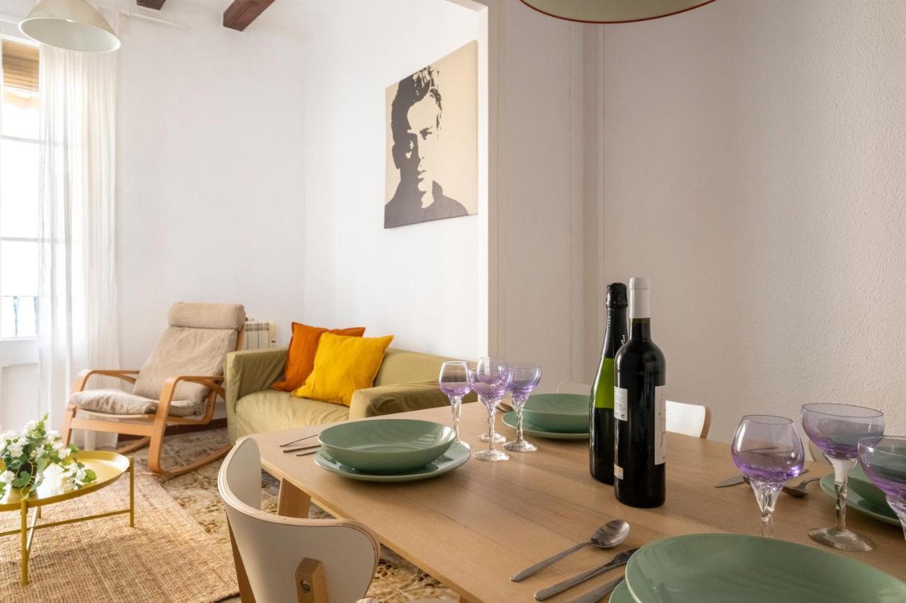 Apartment Centric Gaudi *