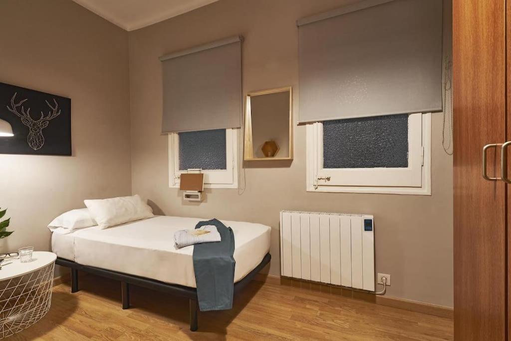 Magnificent 4 Bedroom In Eixample Barcelona