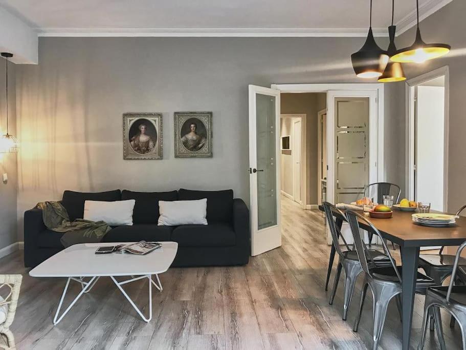 Apartment Magnificent 4 Bedroom In Eixample *