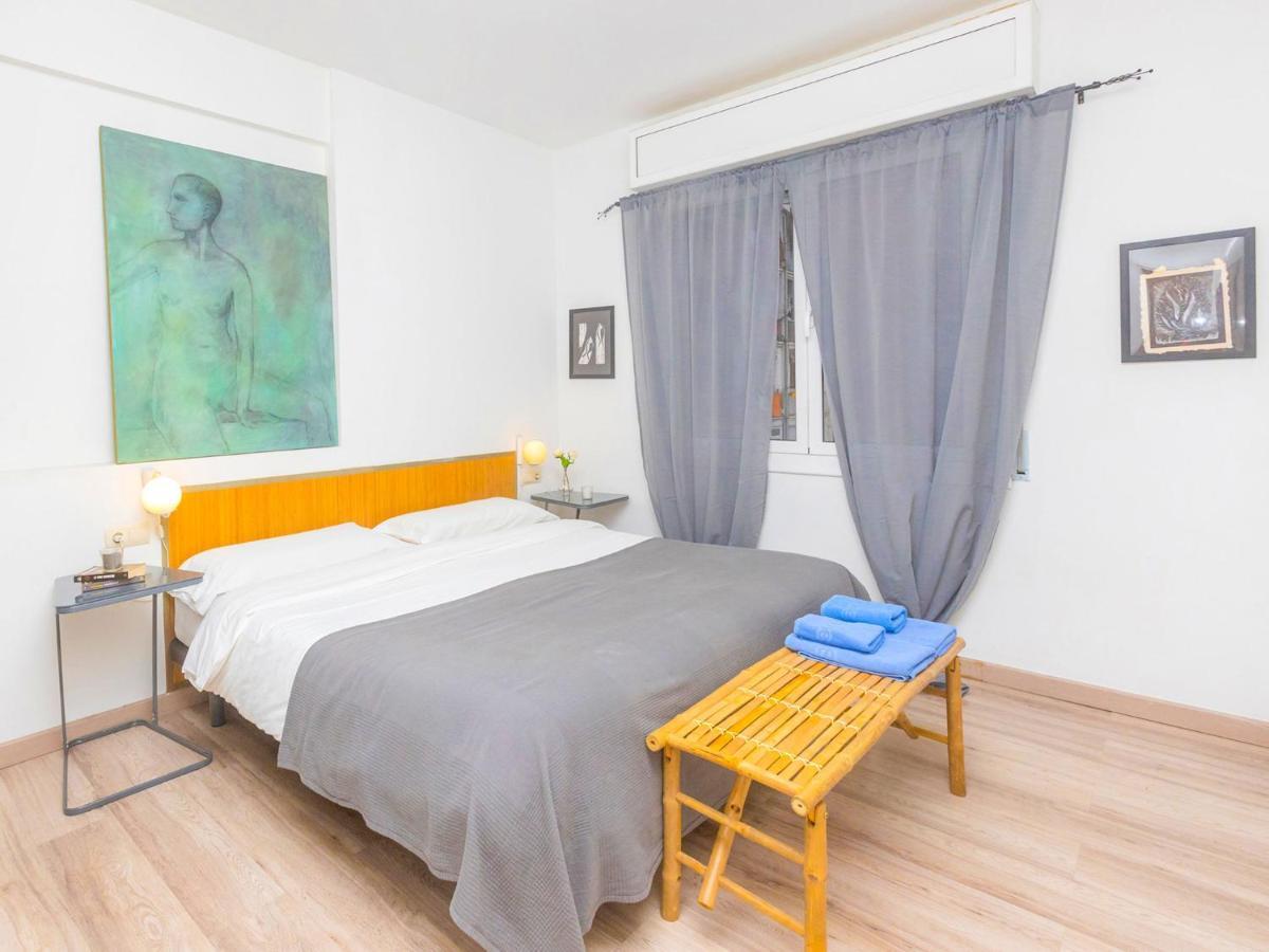 Eixample Dret Independencia Valenci By Interhome Apartment *