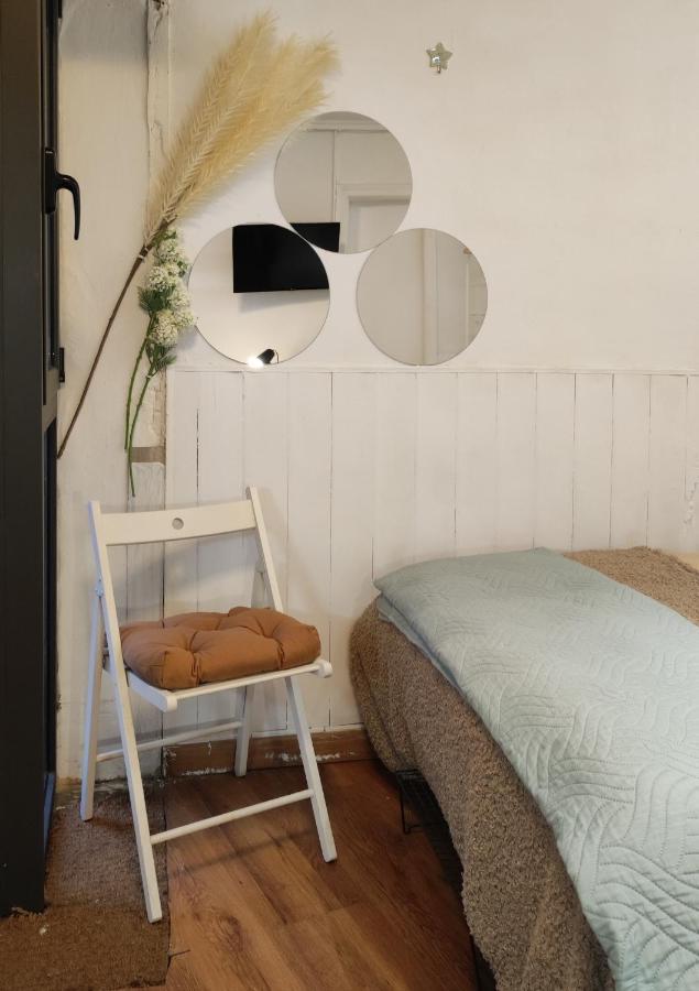 Apartamento With Bathroom, Refrigerator And Microwave Barcelona