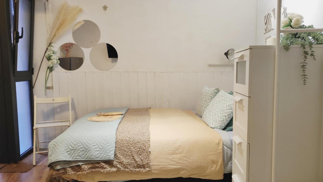 With Bathroom, Refrigerator And Microwave Apartamento