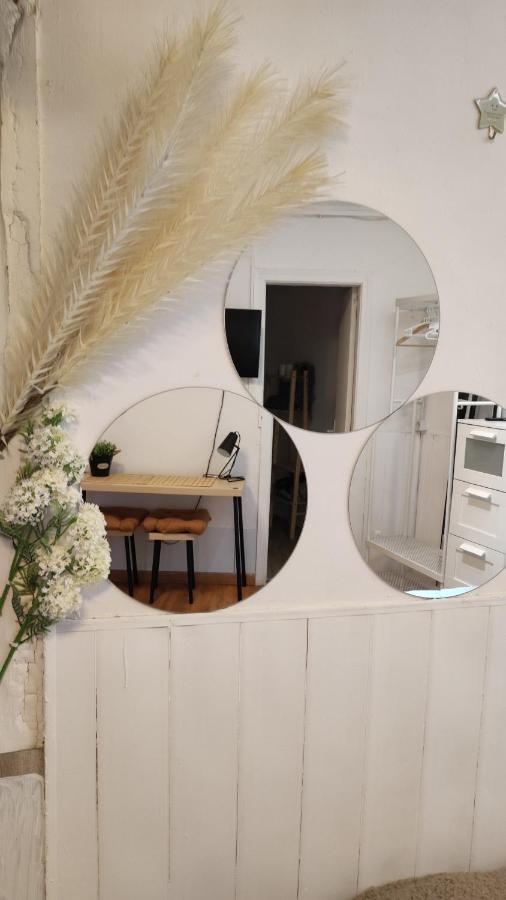 With Bathroom, Refrigerator And Microwave *