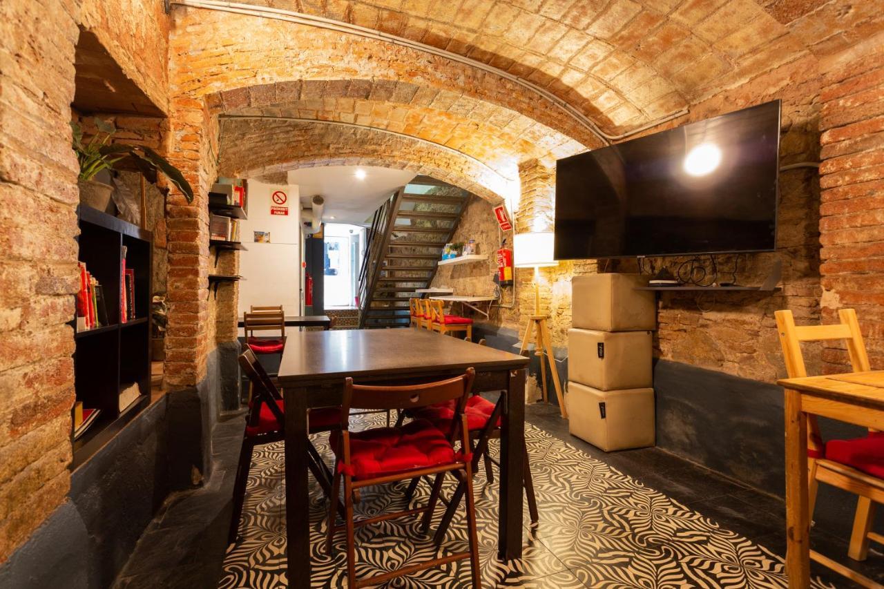 Mambo Tango Hostel Barcelona