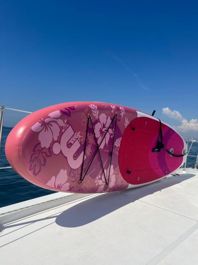 Private Exclusive Catamaran 'hang Loose' * Barcelona