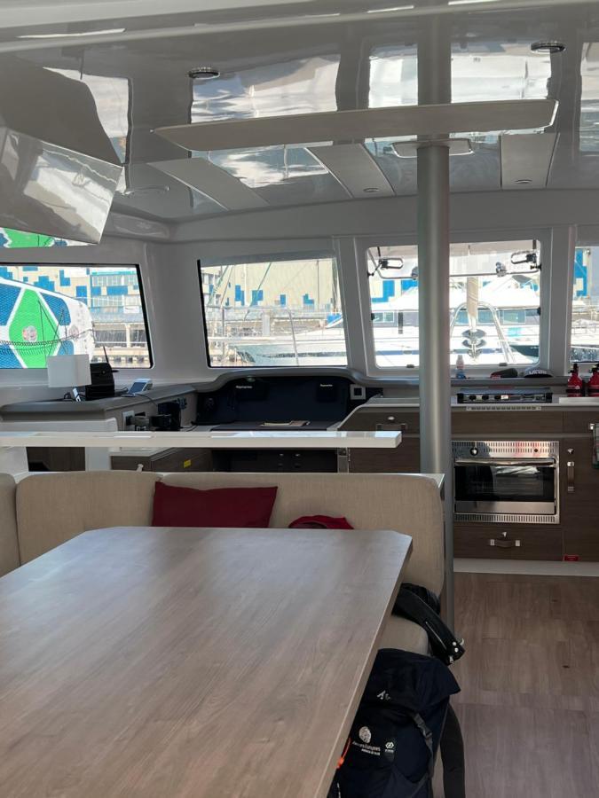 Private Exclusive Catamaran 'hang Loose' * Barcelona
