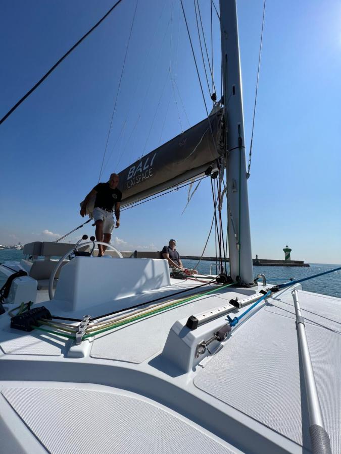 Private Exclusive Catamaran 'hang Loose' * Barcelona