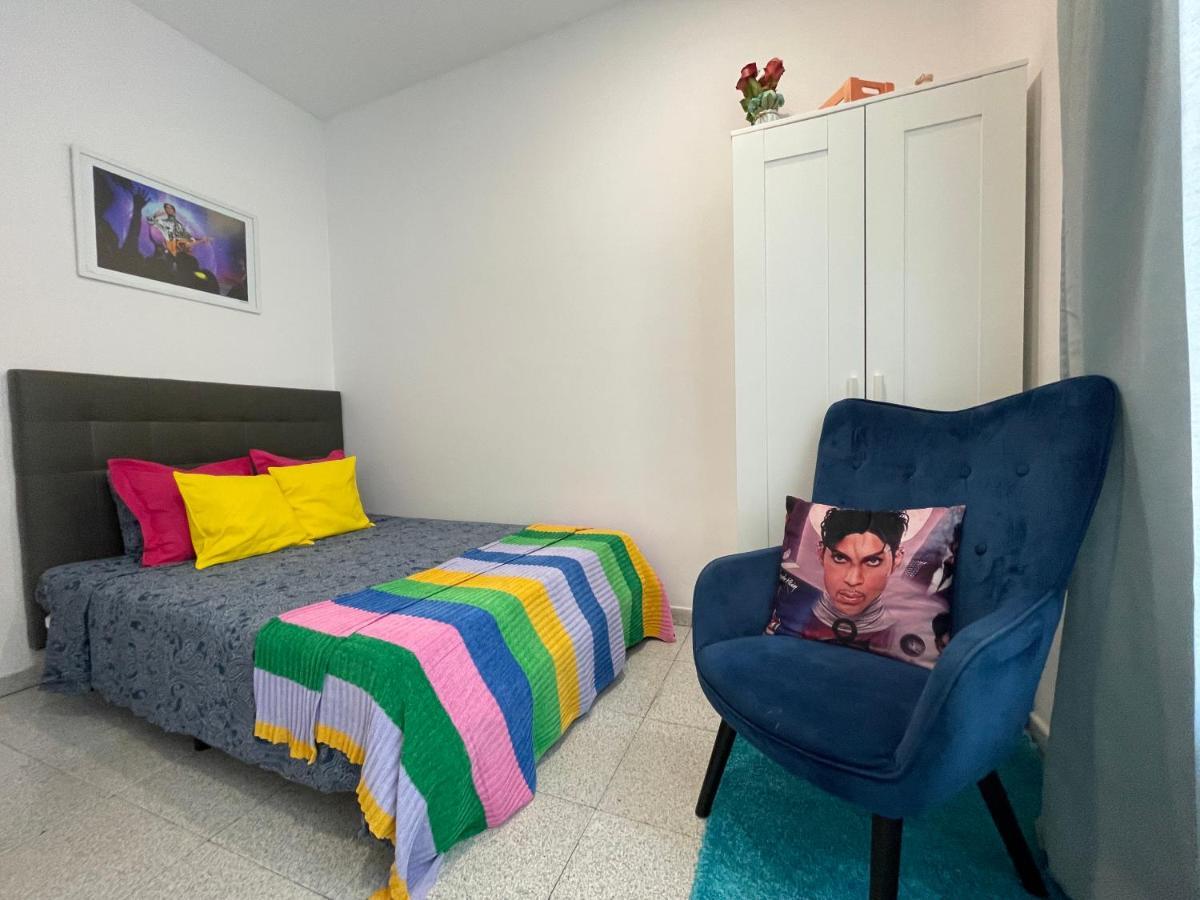 Plaza Universidad Hostal *