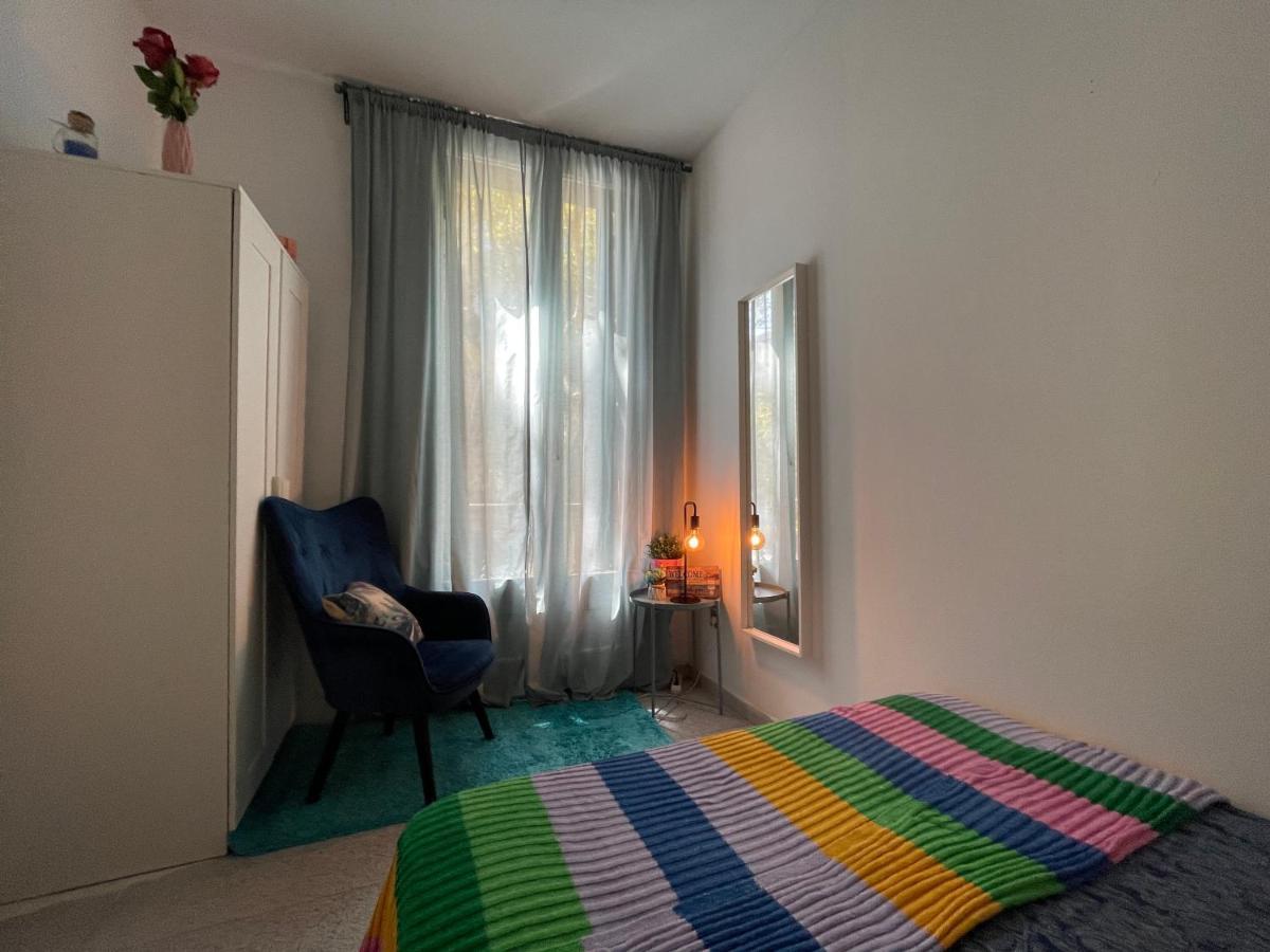 Hostal Plaza Universidad *