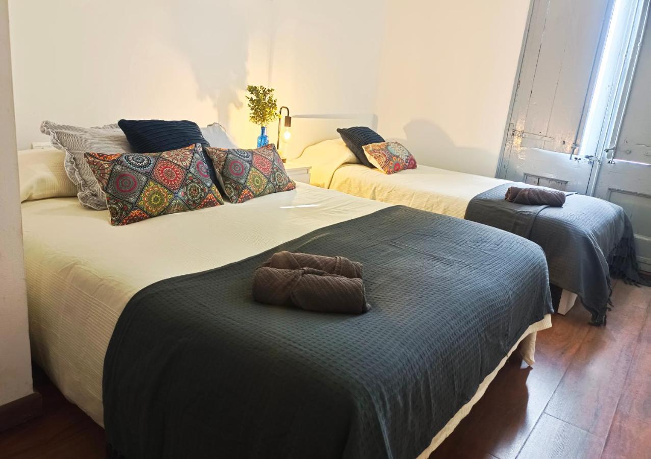 By Plaza Real Budget Hostel Barcelona