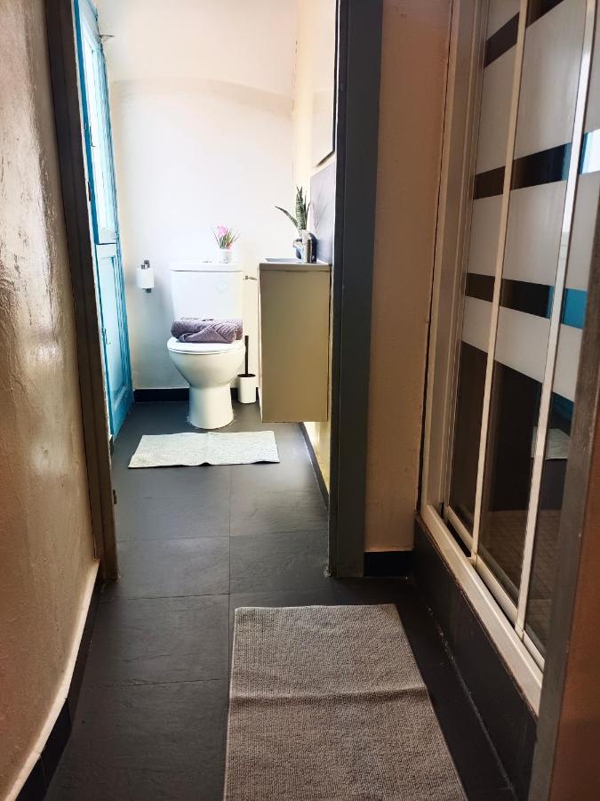 By Plaza Real Budget Barcelona