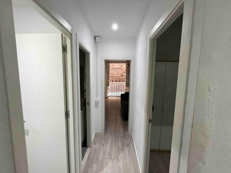 Apartment Confortable In The Heart Of Raval