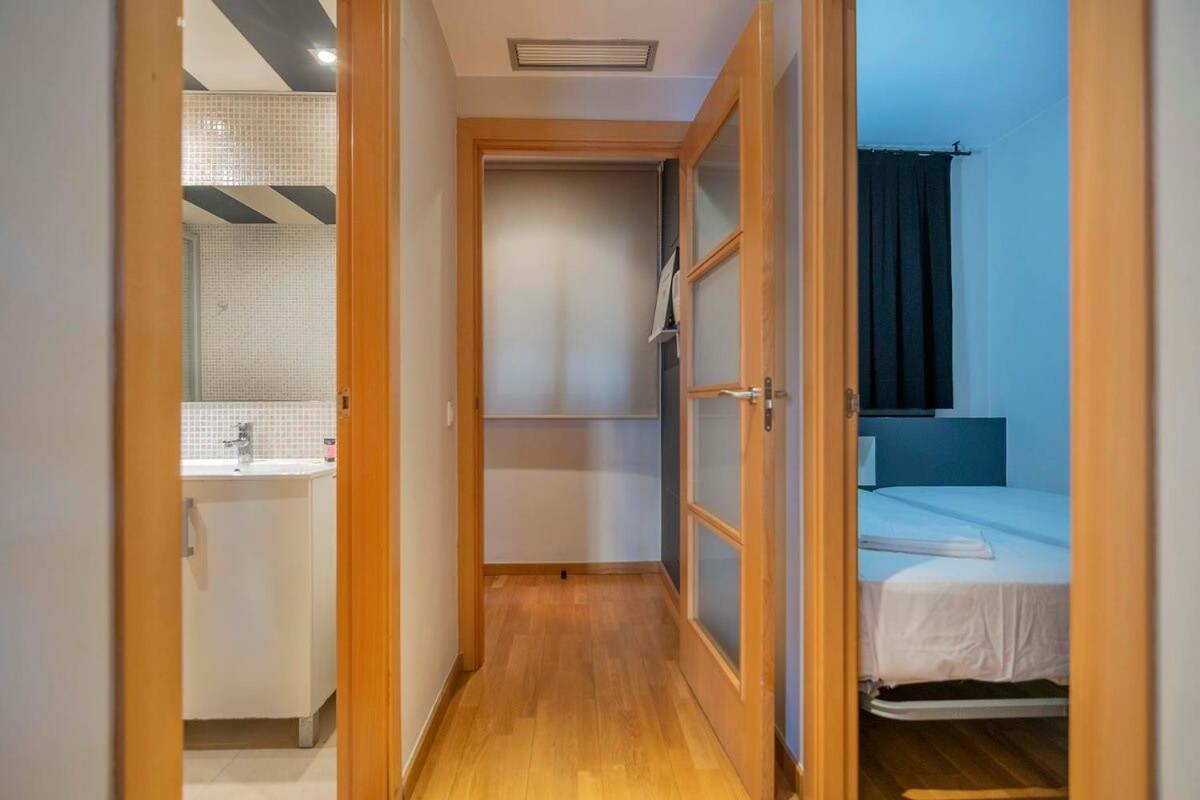 Modern And Bright In Eixample 3-1 Apartment