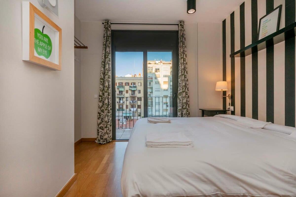 Modern And Bright In Eixample 3-1 Apartment Barcelona