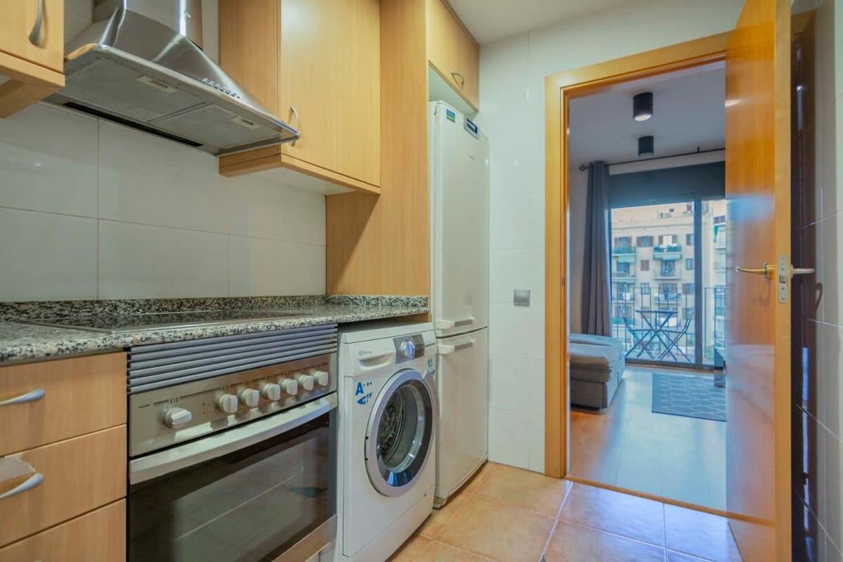Modern And Bright In Eixample 3-1 Barcelona