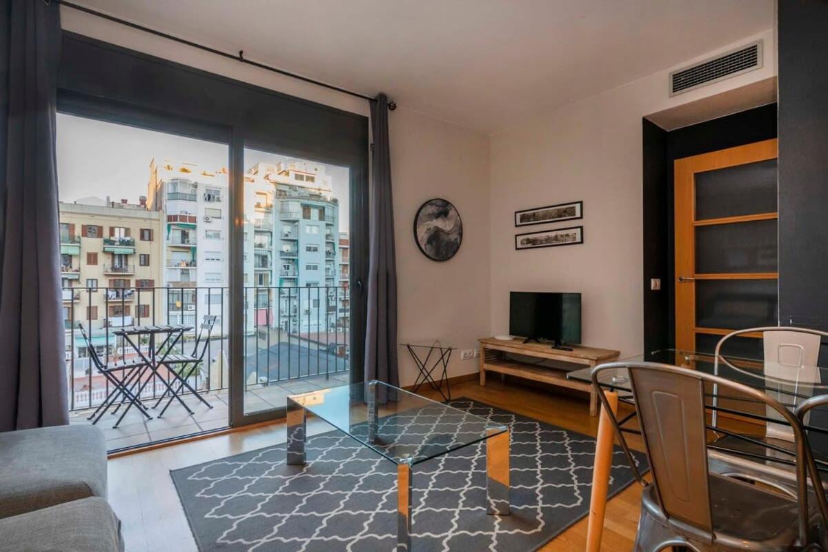 Modern And Bright In Eixample 3-1 Apartment *