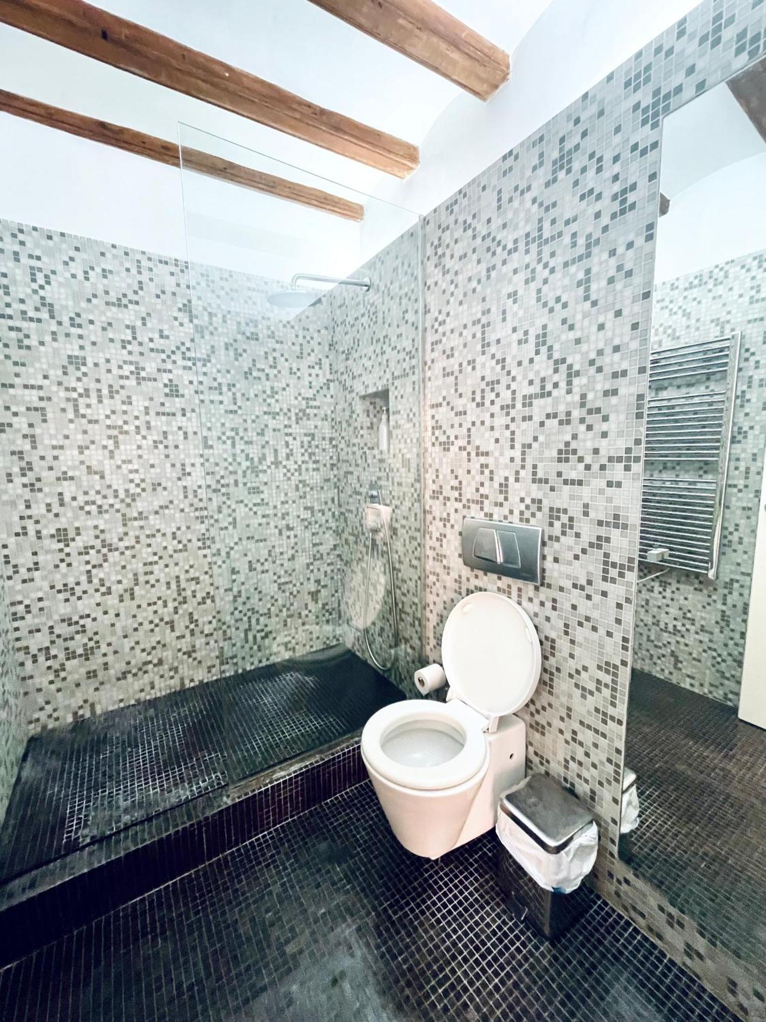 Nou De La Rambla 1 Bed and breakfast Barcelona