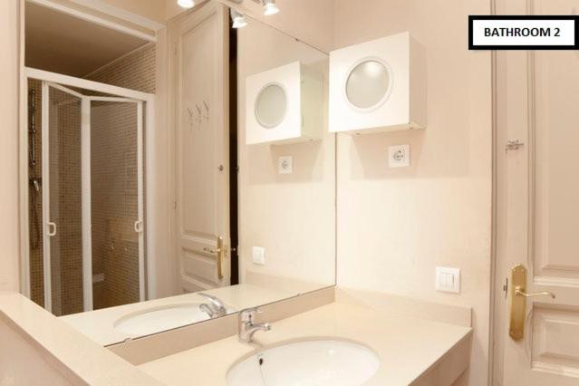 Family Plaza Espana Apartment