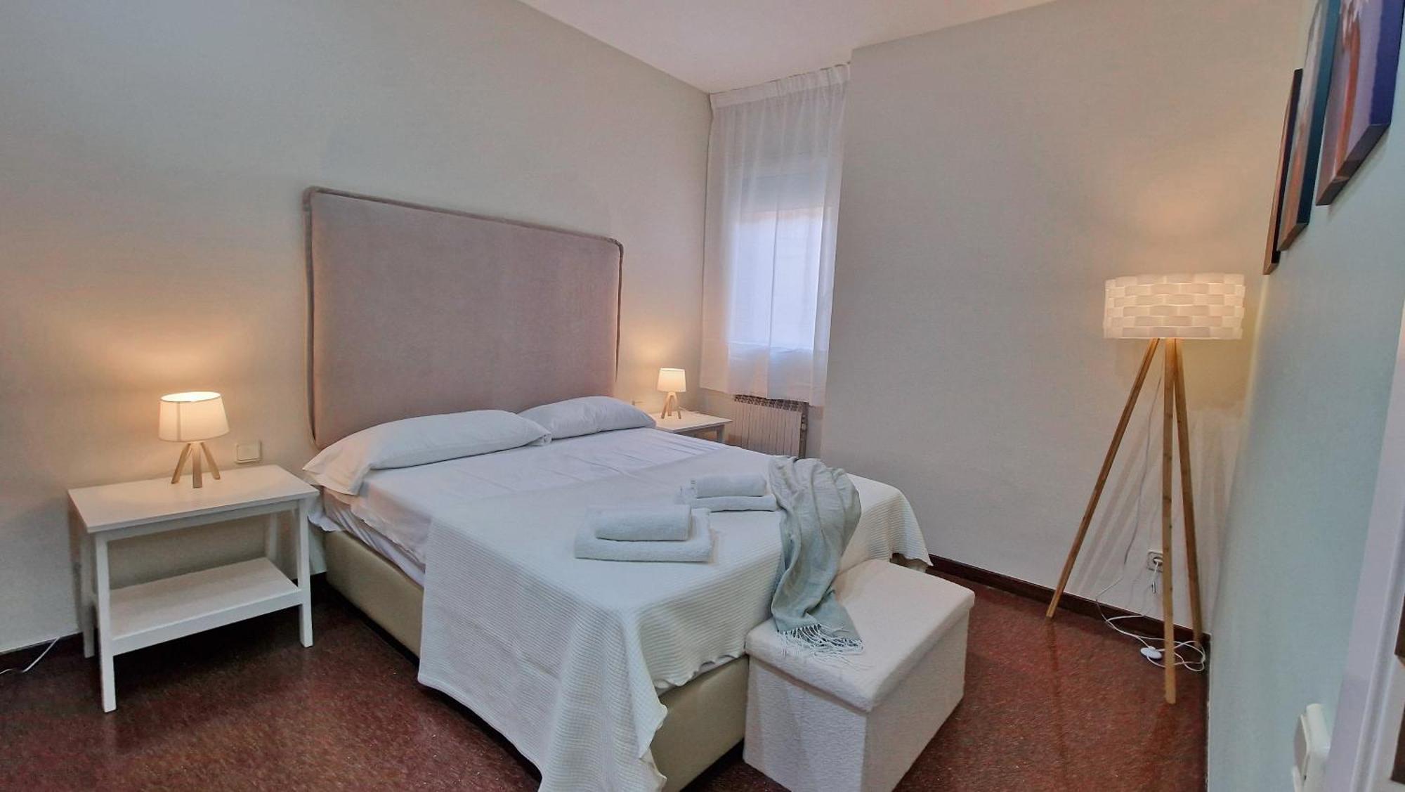 Modern Close To The Camp Nou Stadium * Barcelona
