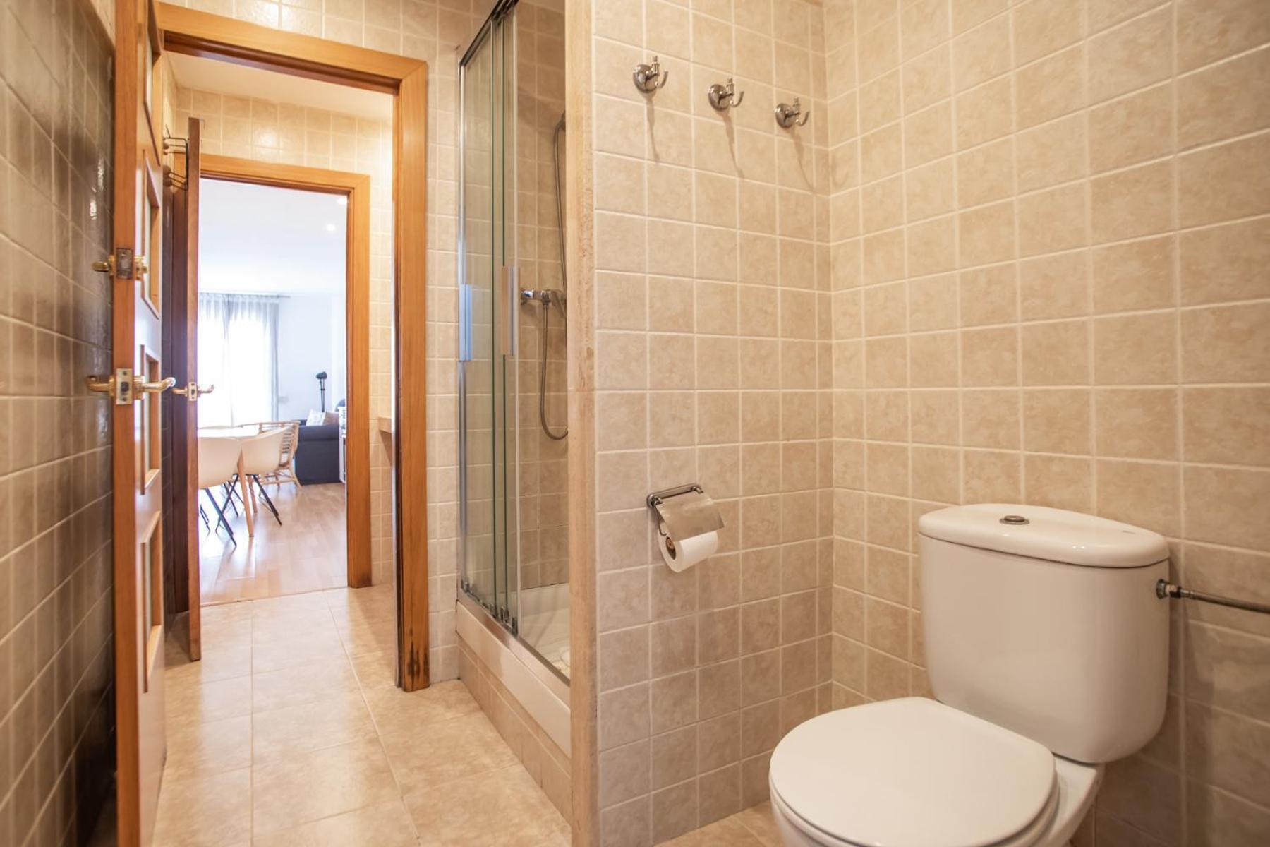 41par1022 - Luminous In Sant Antoni Barcelona